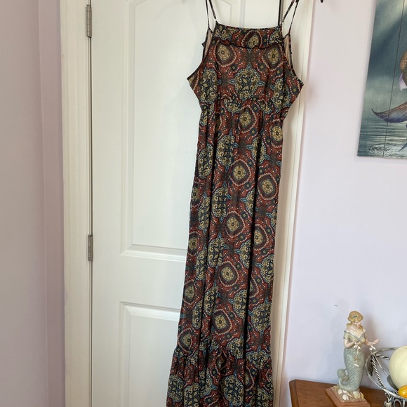 Eyelash coture boho ruffle maxi dress - Picture 2 of 8